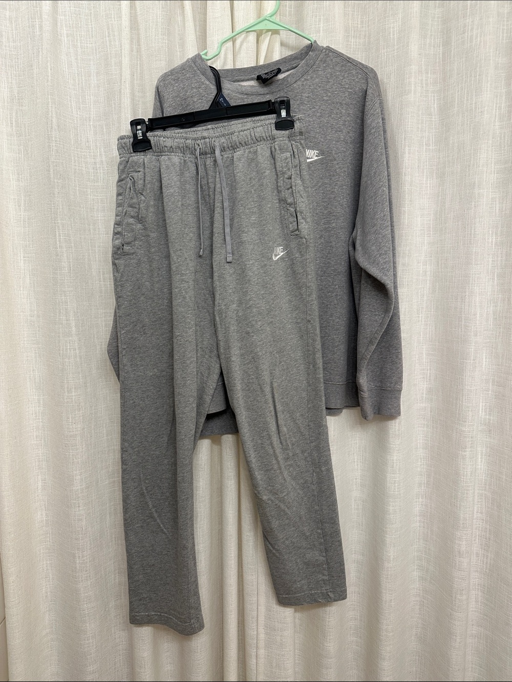 Vintage Nike Grey Crewneck Sweatshirt and Joggers Set